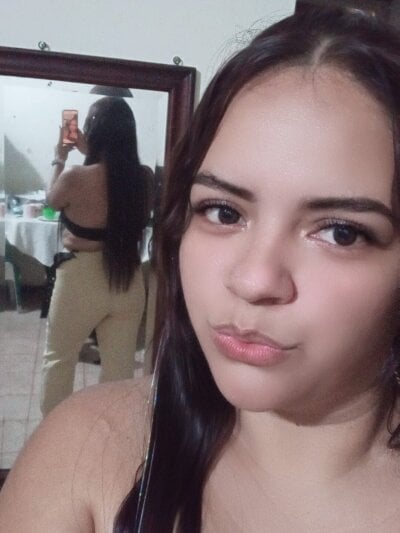 KendralHolson Female Lovense Cam Striptease