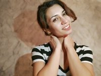 roza_sharpen's Offline Chat Room