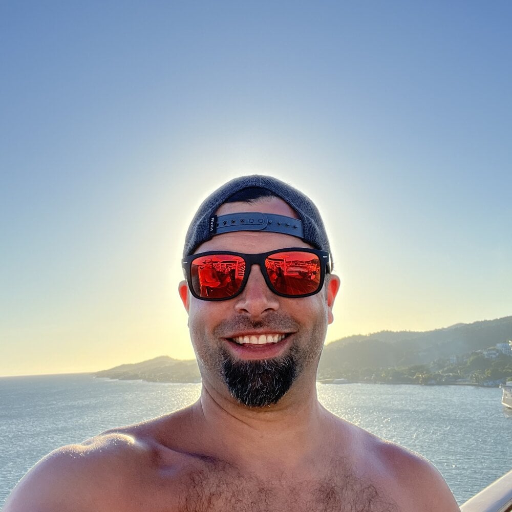 coreyblong's Offline XXX Chat