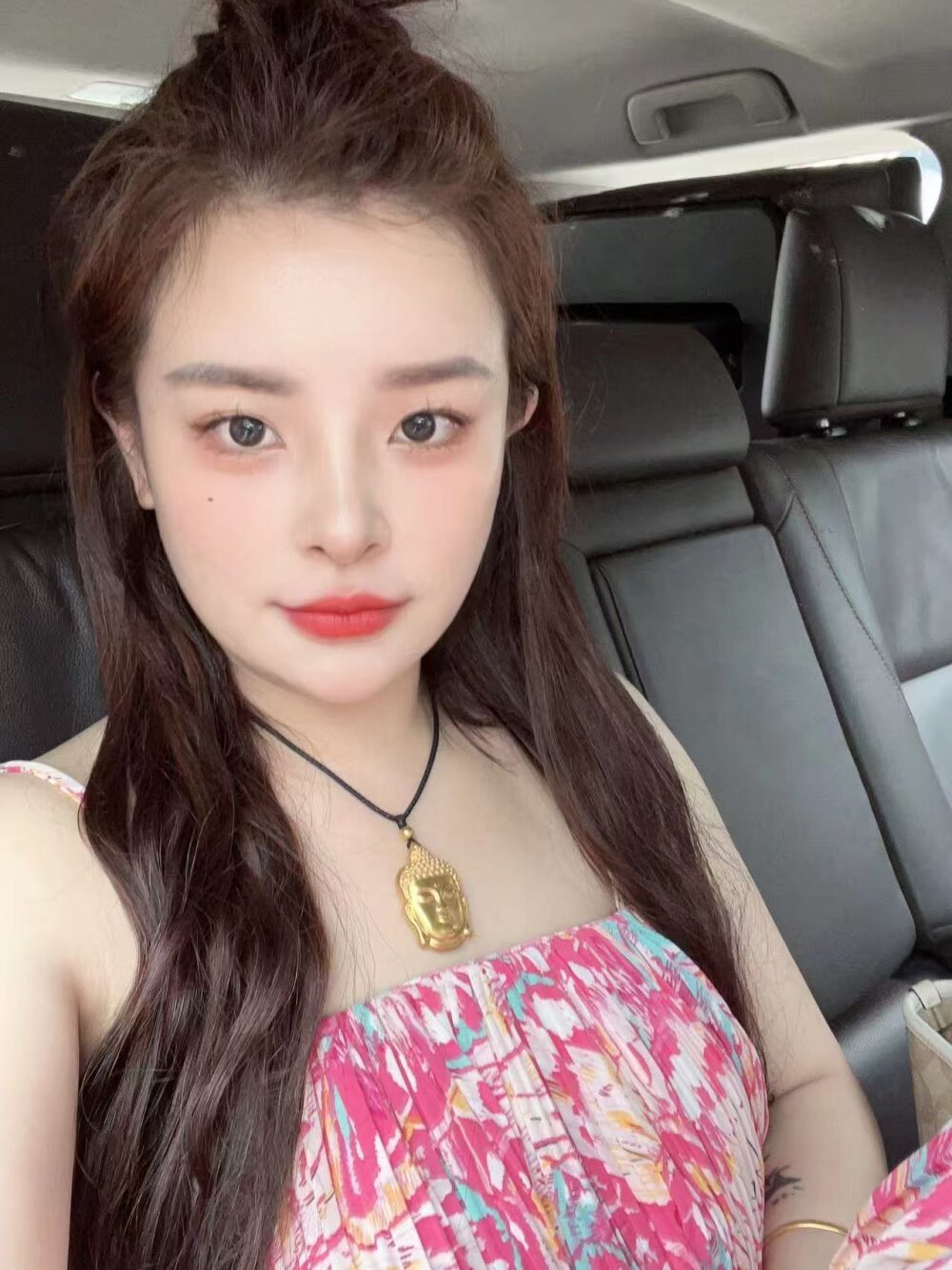 mega-camsex.com yaoyao-521 livesex profile in house-by-the-road cams