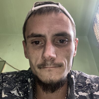 bugboy Live Cam on StripChat