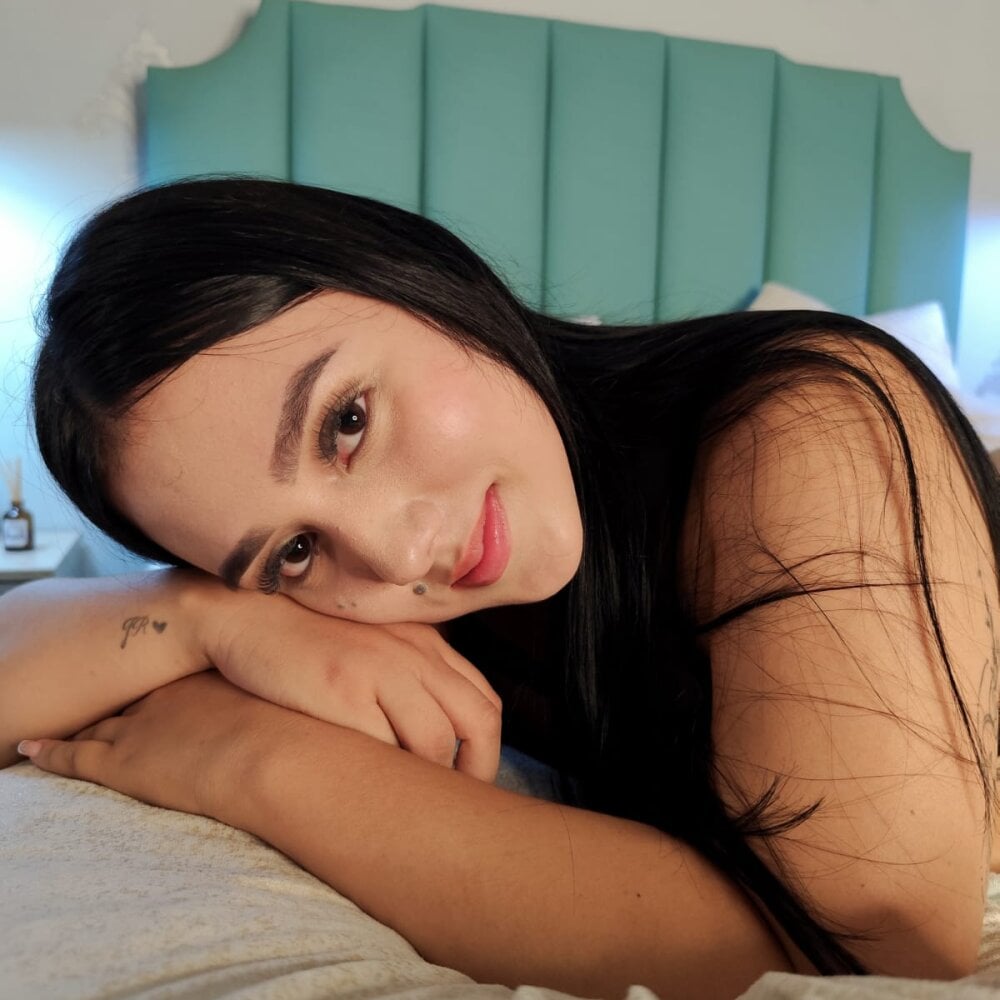 Emy_Taylor profile