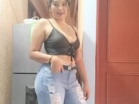 fernanda_mondra's Offline Chat Room