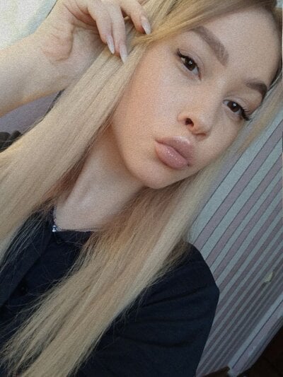 Nicollovee Female Cheapestprivates Live Webcam Adult