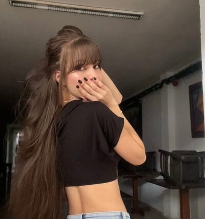 Anny_Bloom Female Brunette Online Cam XXX