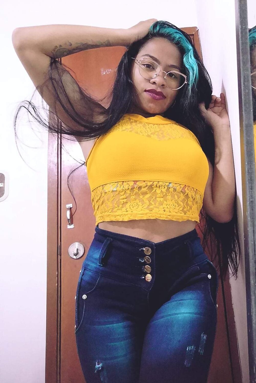 Live sex webcam photo for Latin_rapunzel_4 #290302665