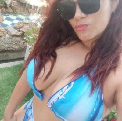 Charlottebusty_38