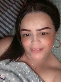 Samira_1980's Offline Chat Room