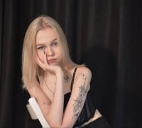 ErlinaColeman's webcam live show