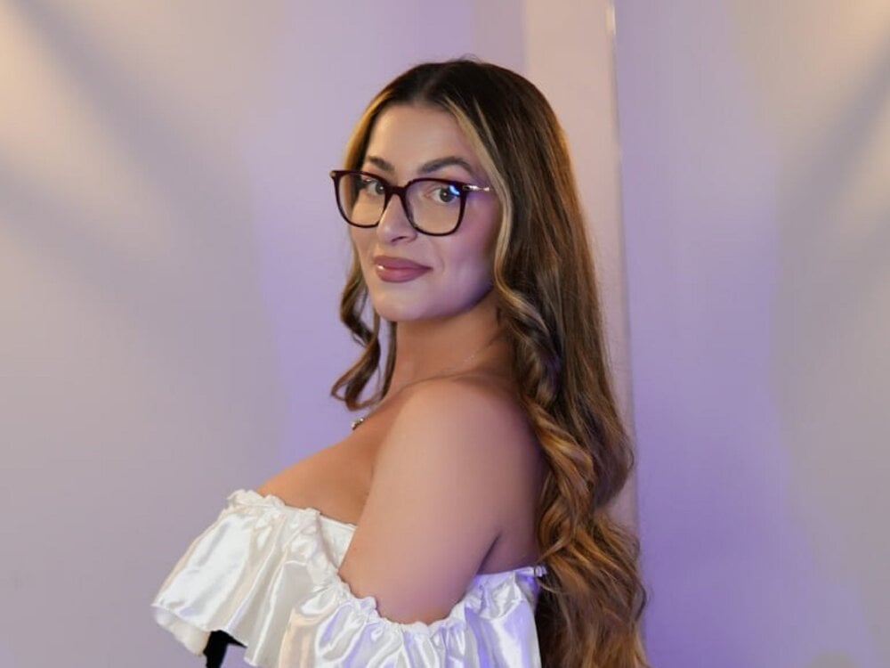Martina Bell