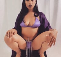 _loraloran's Offline Chat Room