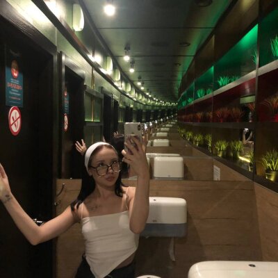 1cute_angel from stripchat