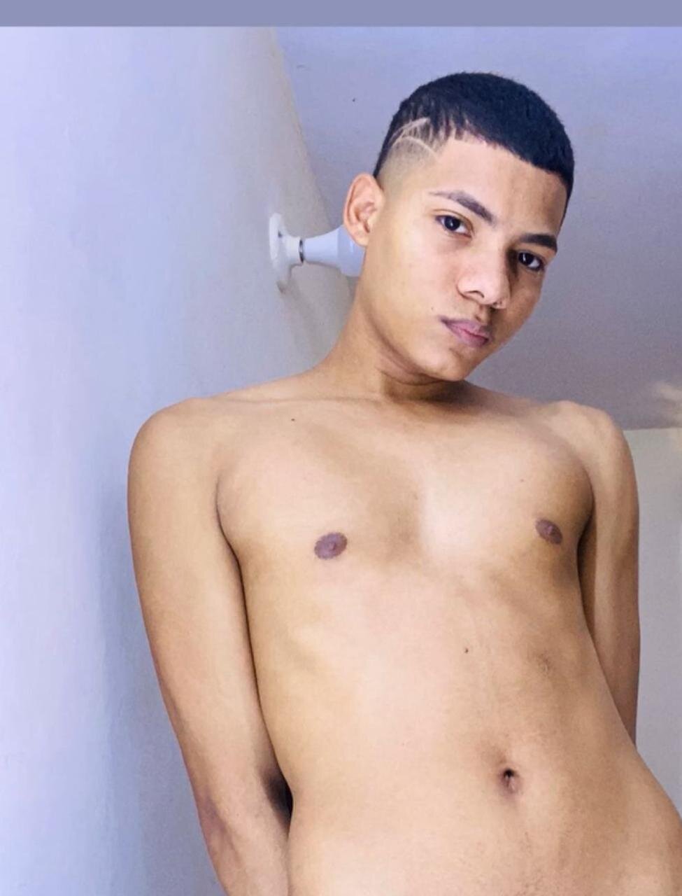 Dimitri_hot021