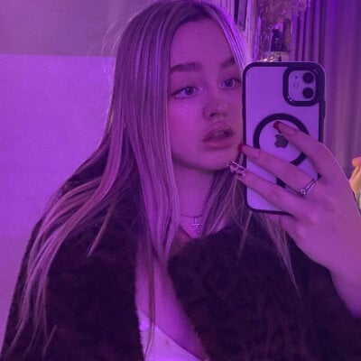 synnovecompston from stripchat