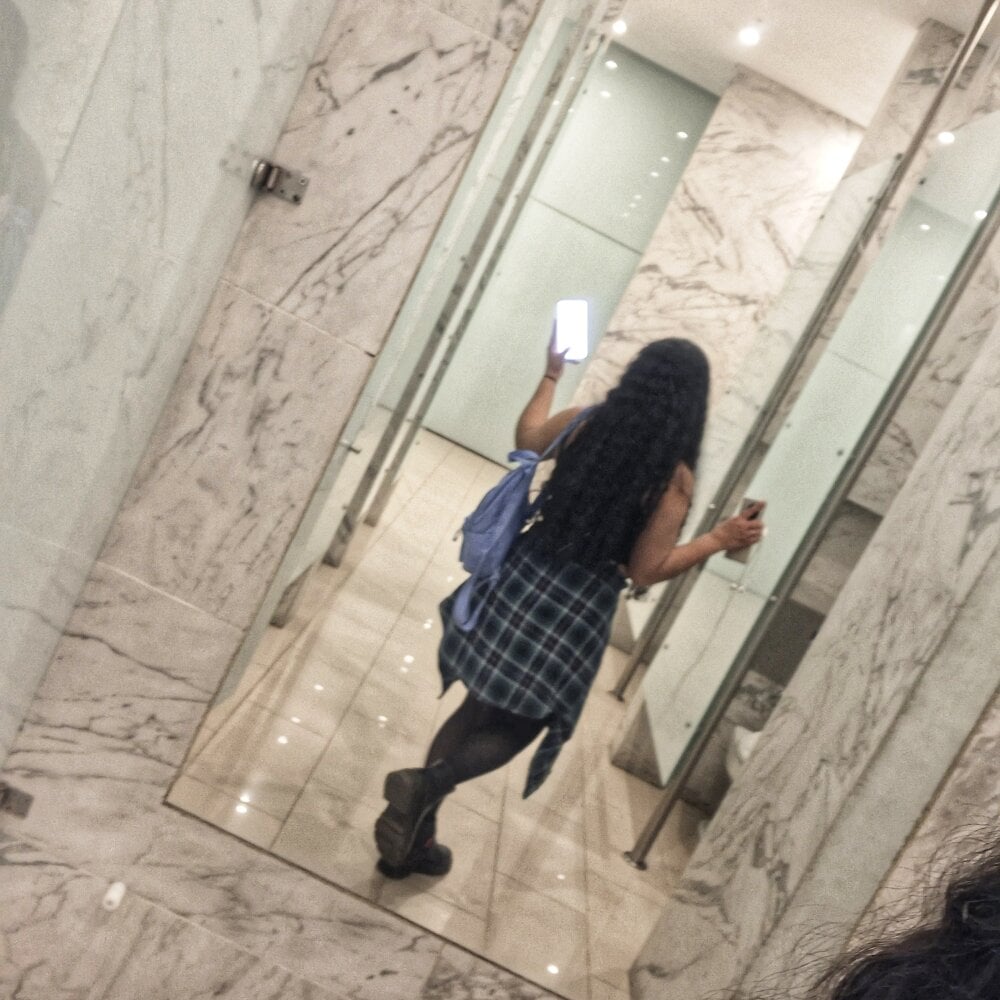 sofi_i webcam profile - Russian