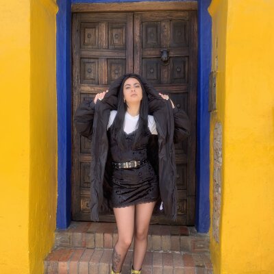 Miadaniells_hot