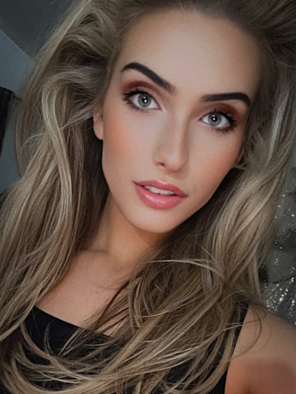 badgirlwebcam.com dorinda_23x livesex profile in united cams