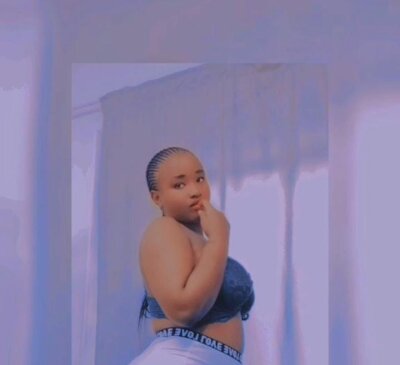 ThickSandra22