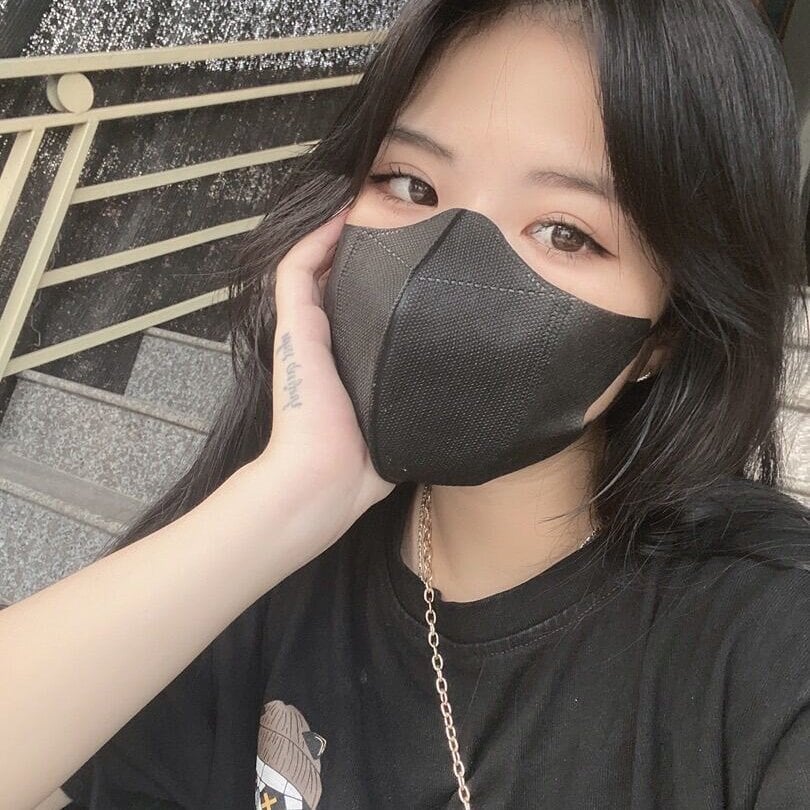 Cam girl Kmycute