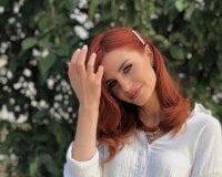 Polli_Becker Adlı Modelin Çevrimdışı Sohbet Odası