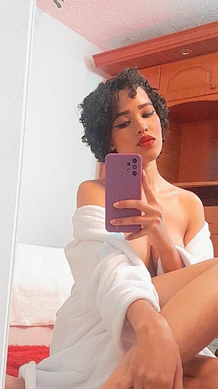 Cami_walker111