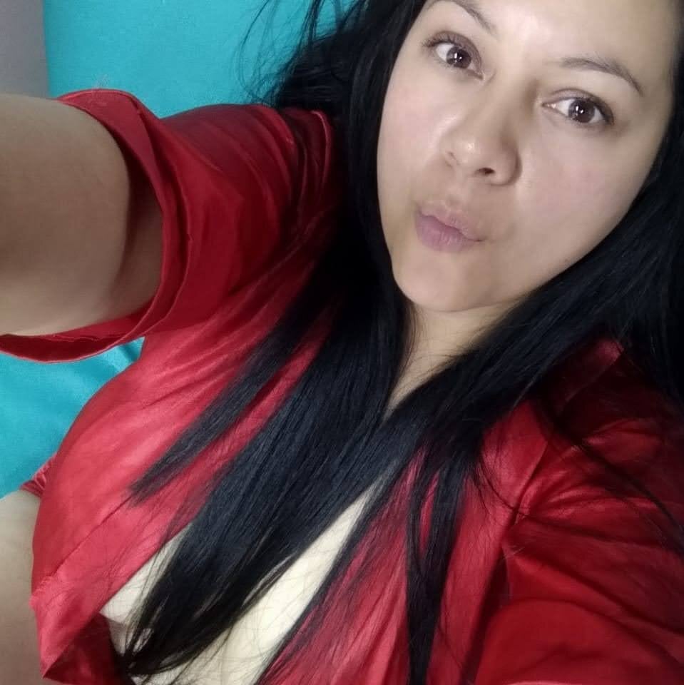 pornsexycams.com kathe-19 livesex profile in curvy cams