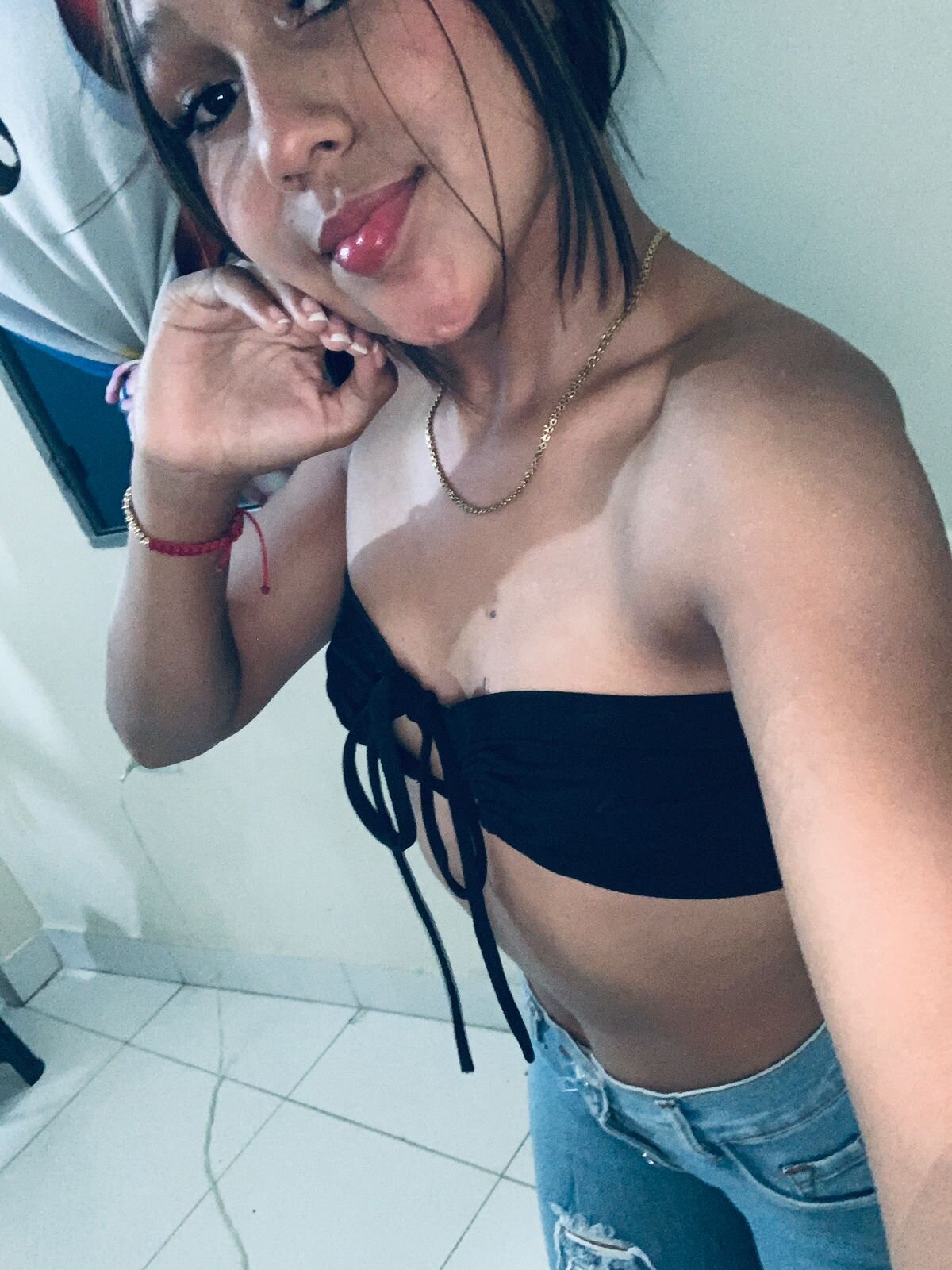 Emi_emi00
