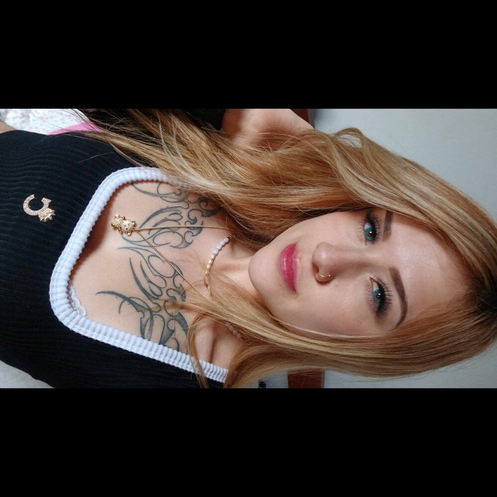 sexcityguide.com girlangell11 livesex profile in latin cams