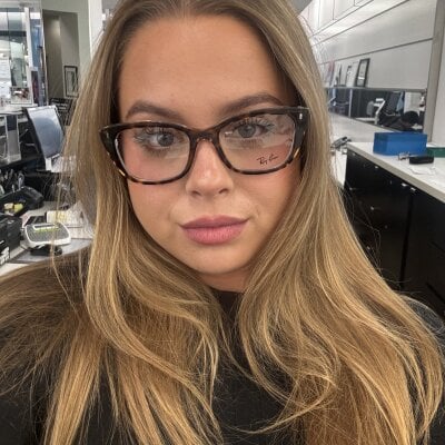 xxlivecouple - footjob