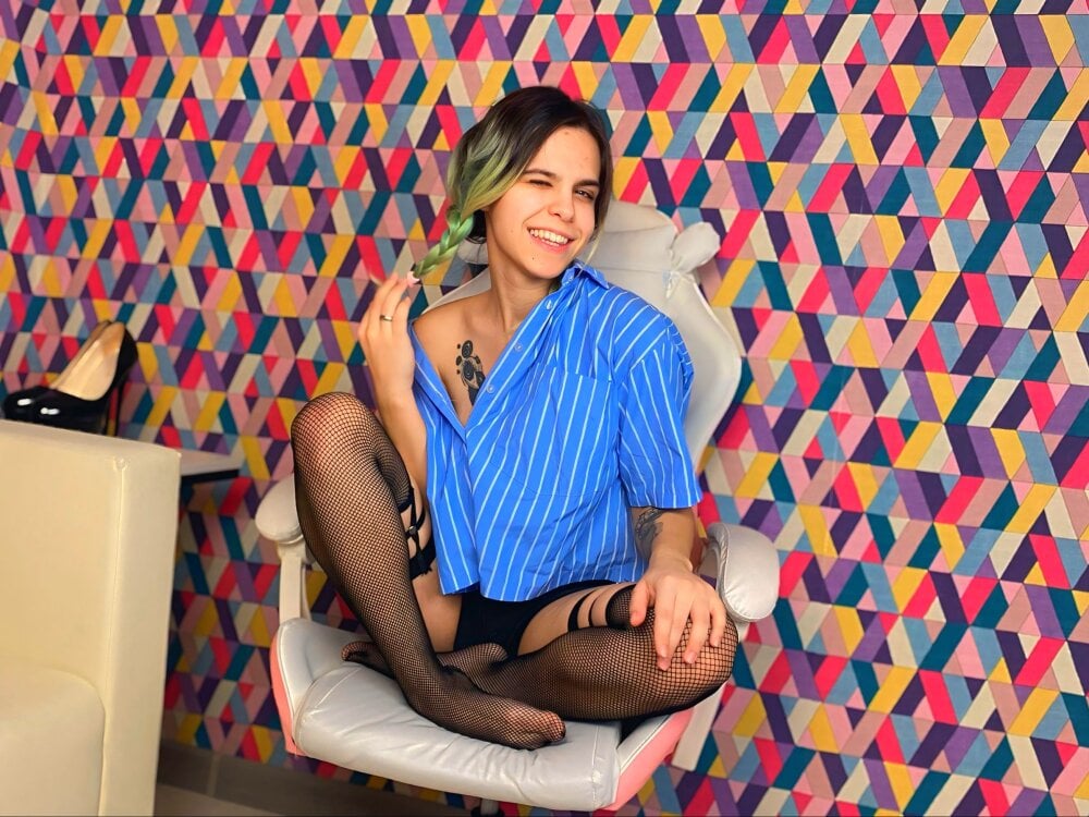 stripchat lirabelle Live Webcam Featured On myliveeroticcams.com