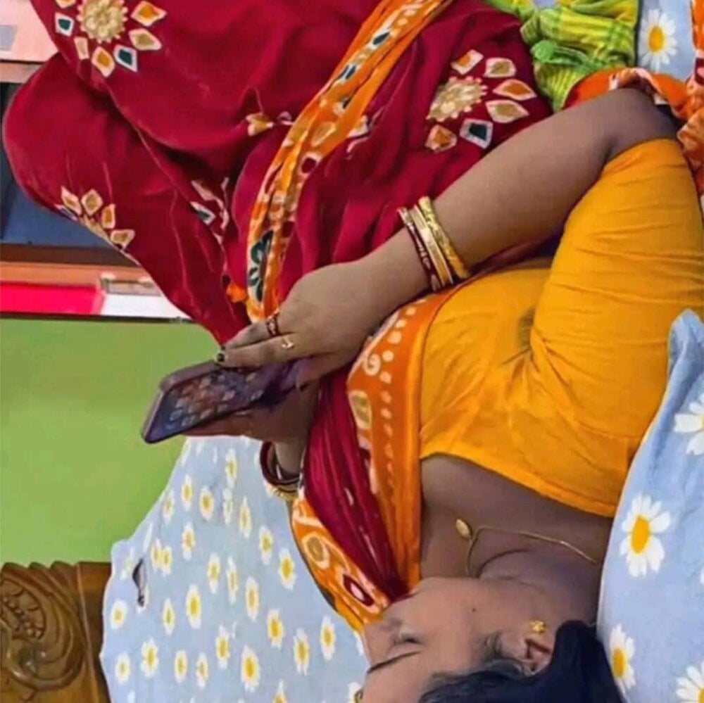Indian-oyo-boudi profile