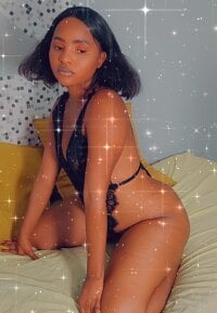 sassyygul69's Offline Chat Room