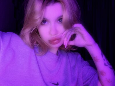 roziri from stripchat