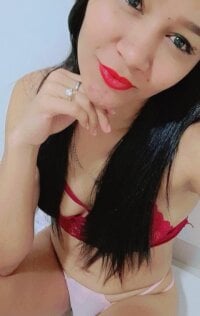 Karina_99_'s Offline Chat Room