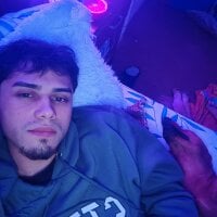 BadBoyK25's webcam live show