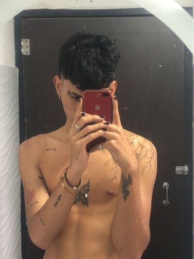 Kev__xx - Stripchat Boy 