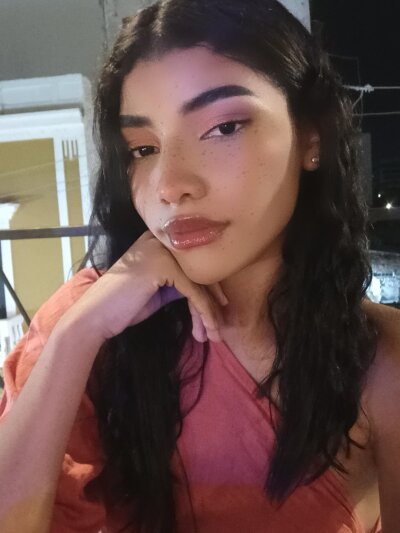 miilu_smith 🕞 live online chat