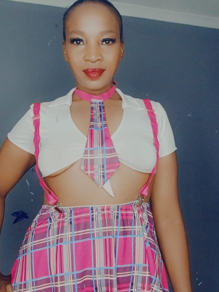 watchgirlcam.com wild_kittyxxxx livesex profile in colombia-u-head-3 cams