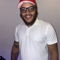 Lightskinpapi3's Offline Chat Room