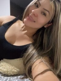 miacox_23's webcam live show