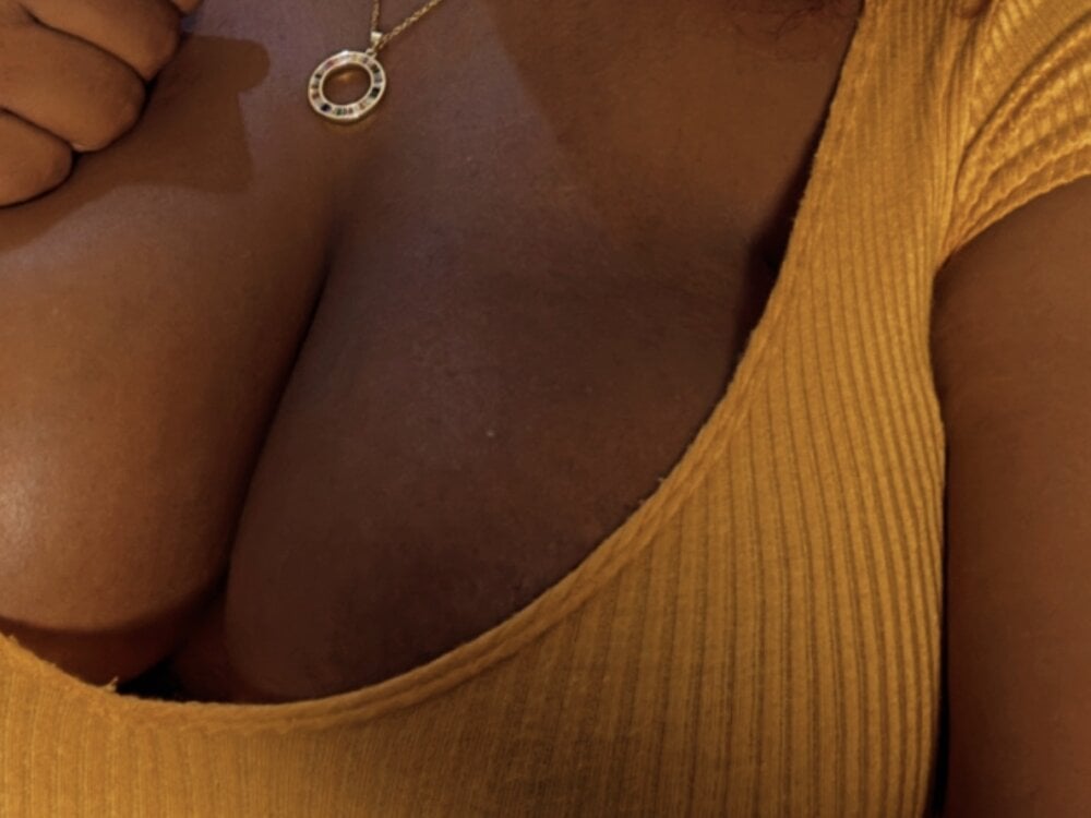 ebonygoddezz