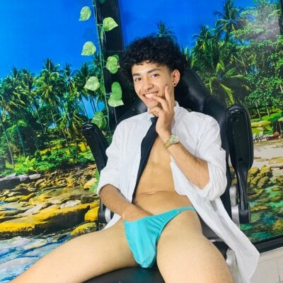 LukeeCoperrx1 - Stripchat Boy 