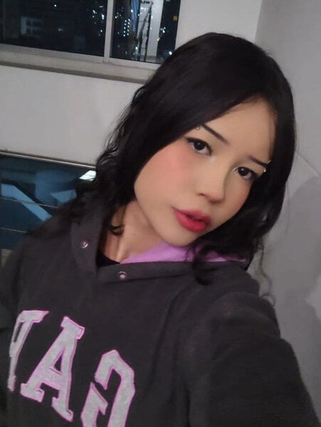 Saara-Hernandez profile