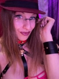 Model VickySecret_de