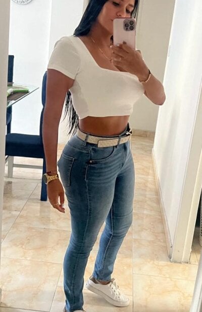 ariana_sexy_horny - colombian