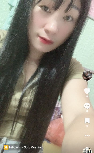 Obchaop Female Mobileyoung Free Cam Striptease