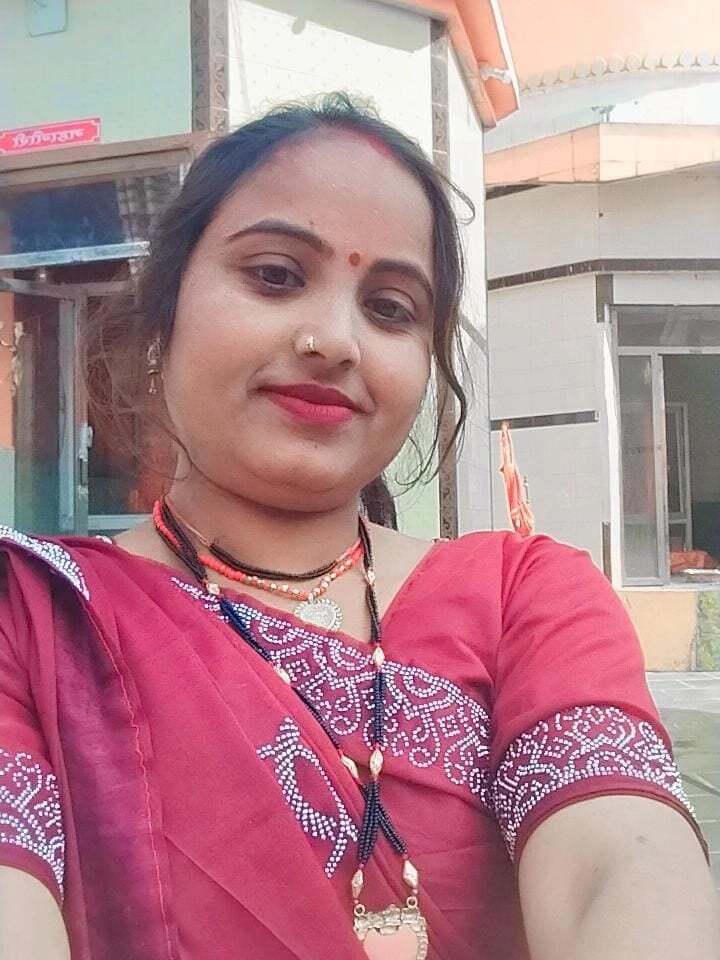 stripchat pooja_hote webcam profile pic via free6cams.com