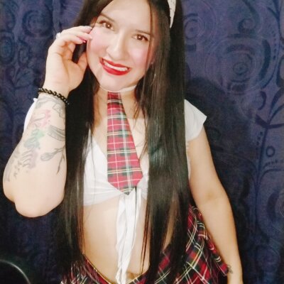 _Meena_ live on StripChat