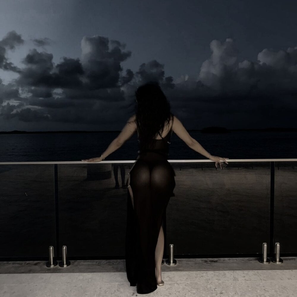 stripchat goldflow8888 webcam profile pic via sexcams-joy.com