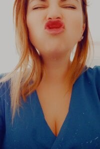 Elodie0726's Offline Chat Room